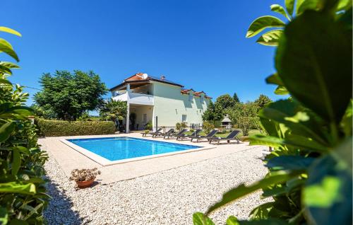 Lovely Home In Donji Prolozac — 4-Star Luxury Hotel in Donji Prolozac, Croatia