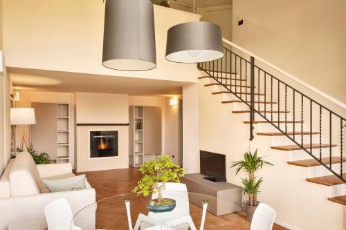 Ypa Home Lago di Candia Canavese — 4-Star Luxury Hotel in Candia Canavese, Italy
