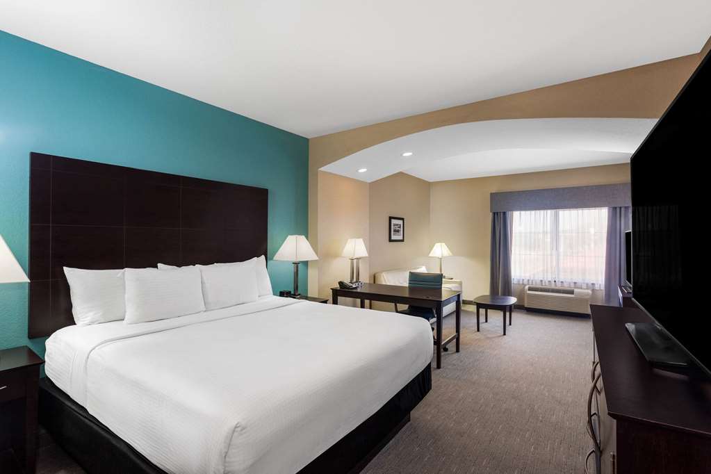 La Quinta Inn & Suites by Wyndham Sebring - photo 15