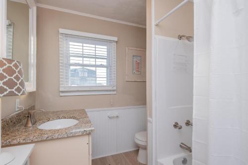 Splendid Days by Oak Island Accommodations - photo 50