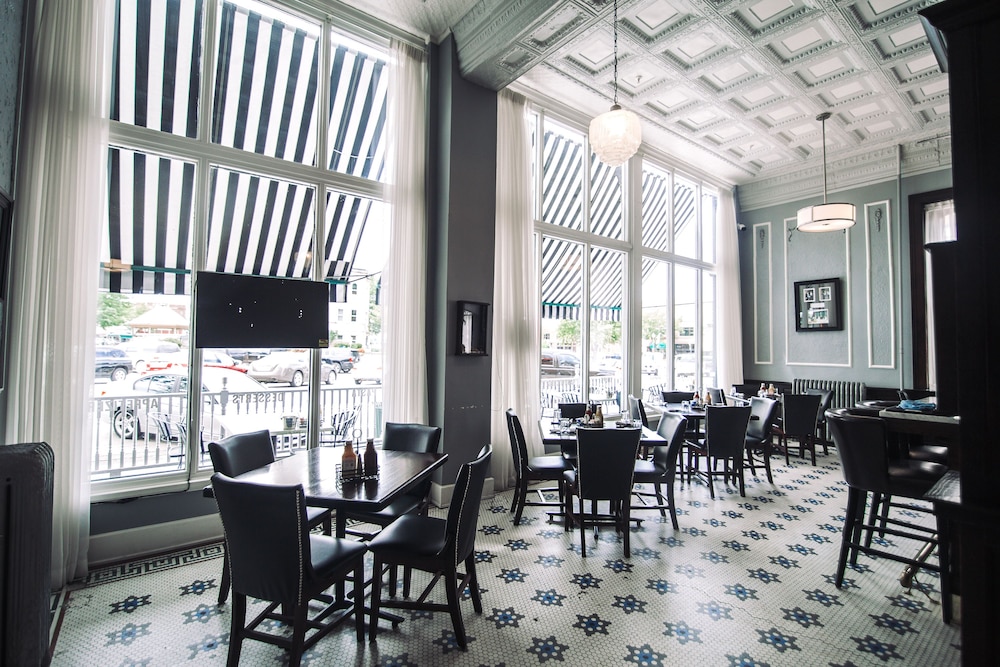The Continental Hotel - photo 36