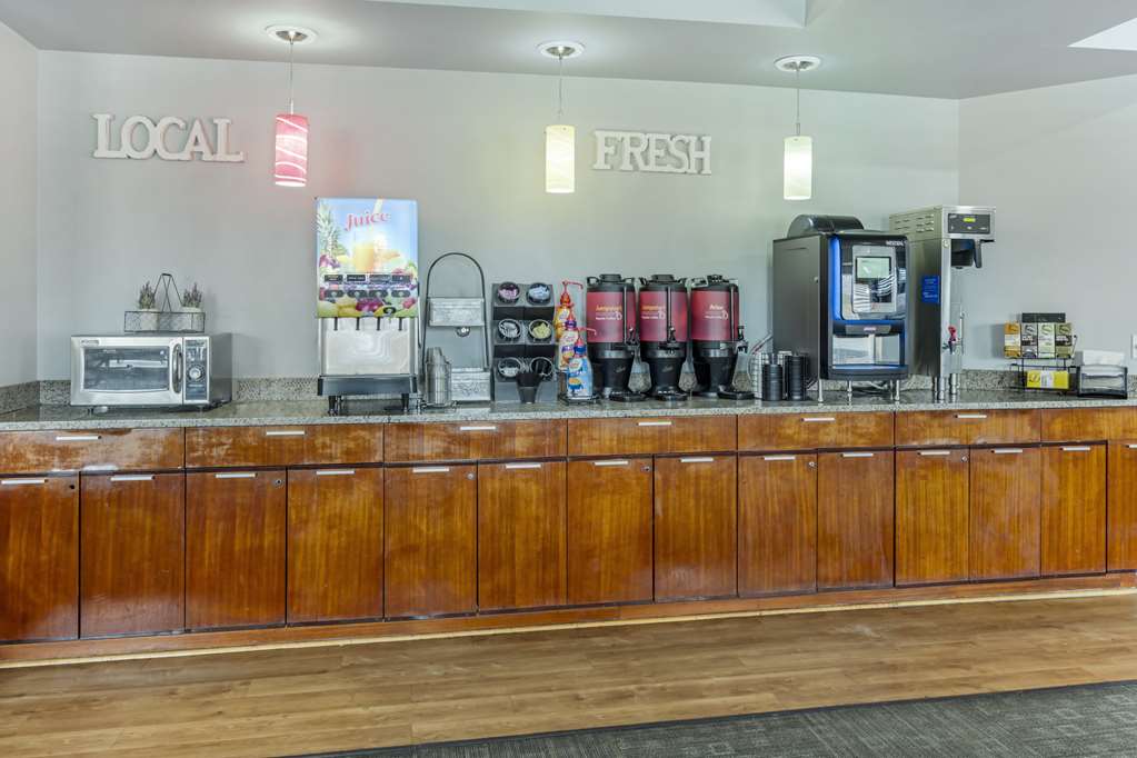 Best Western Plus Peppertree Inn At Omak - photo 5