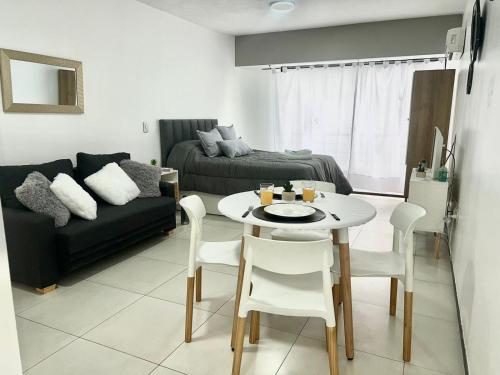 Hermoso Departamento Almagro Hospital Italiano — 4-Star Luxury Hotel in Buenos Aires, Argentina
