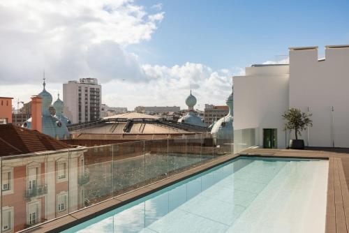 Milfontes 2 bedrooms and shared pool in Areeiro — 4-Star Luxury Hotel in Lisbon, Portugal