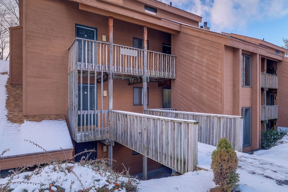 Bellaire Condo Walk to Shanty Creek Resort - photo 8