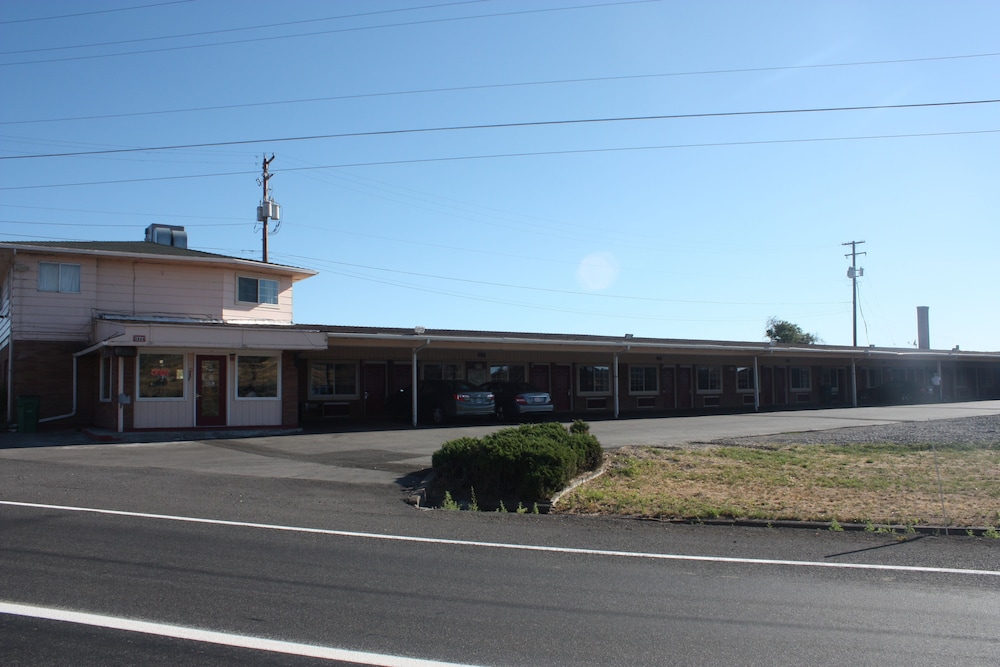 A 1 Budget Motel - photo 104