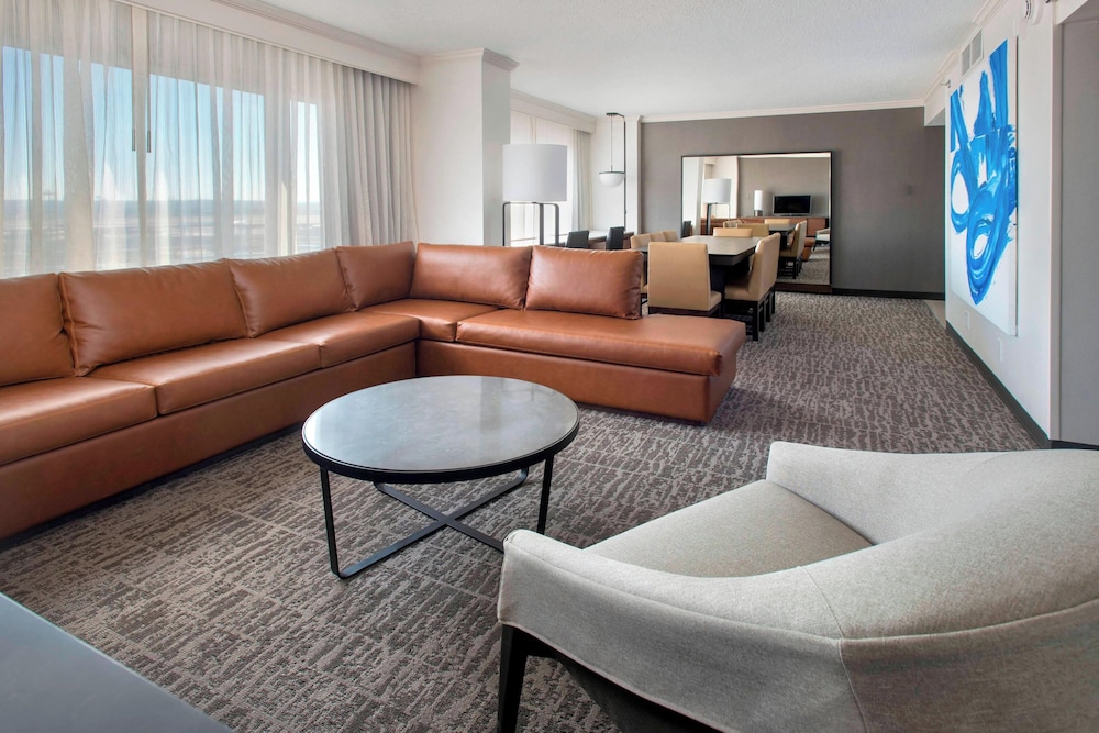 Newark Liberty International Airport Marriott - photo 16