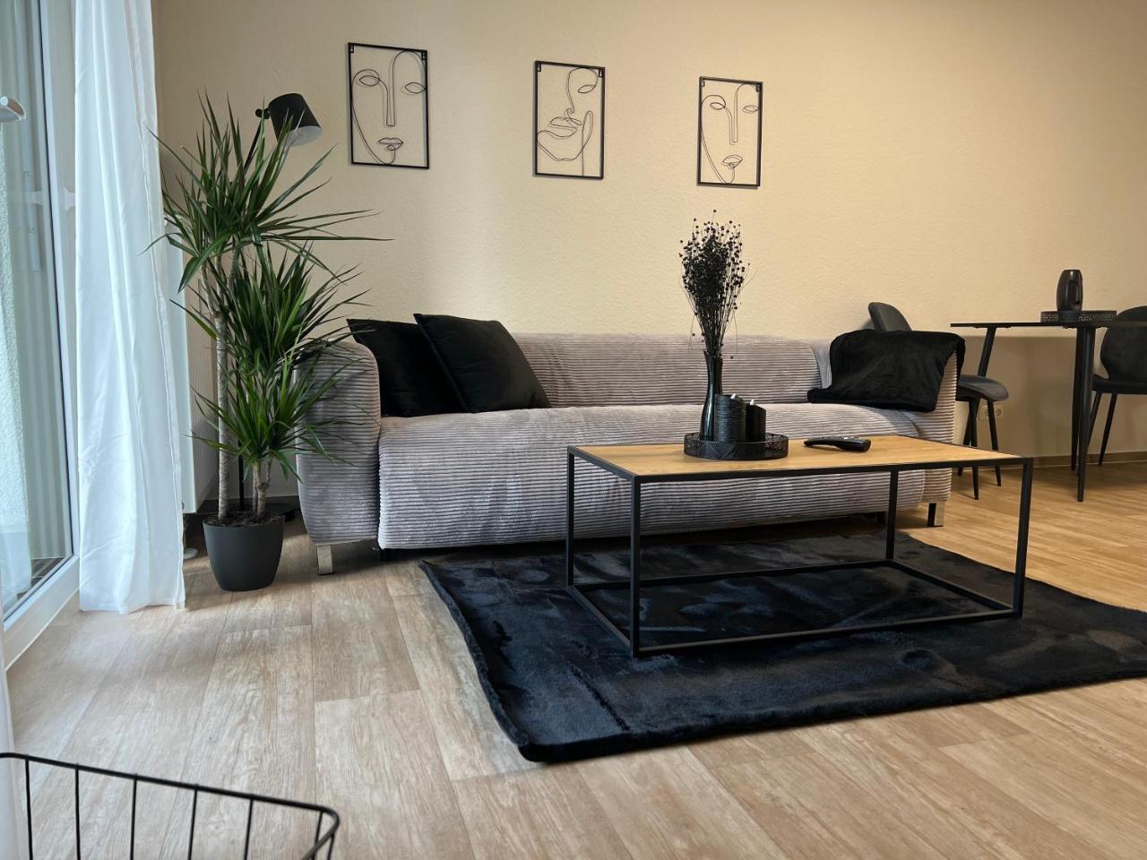 Charming Homes Studio 11 — 4-Star Luxury Hotel in Wolfsburg, Germany