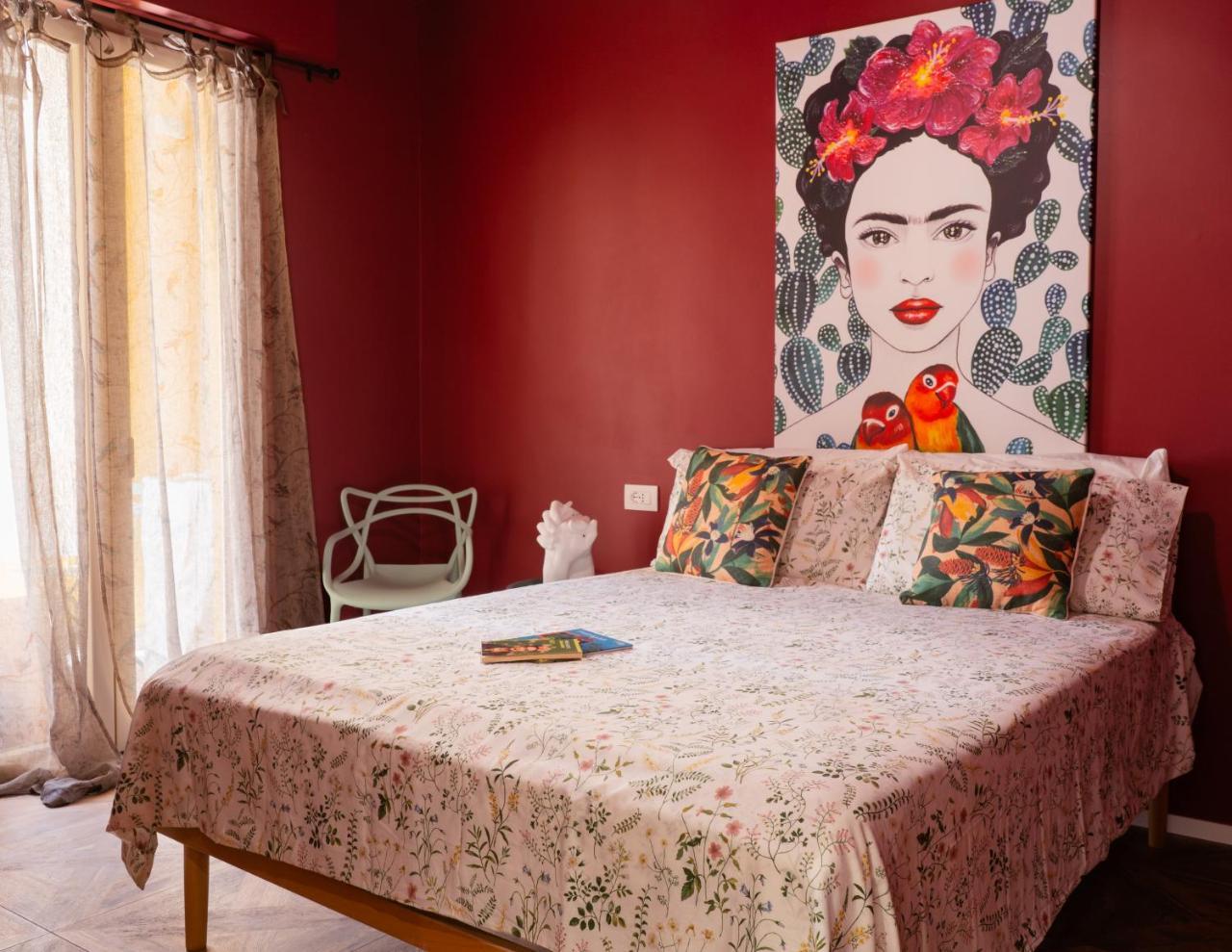 Frida's Home By Happyhostorino — 4-Star Luxury Hotel in Turin, Italy