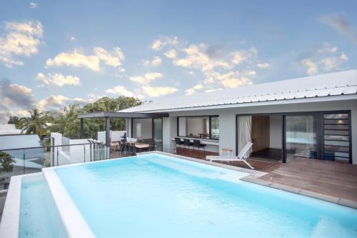 Luxury Penthouse River Mouth Views & Pools — 4-Star Luxury Hotel in Grande Riviere Noire, Mauritius