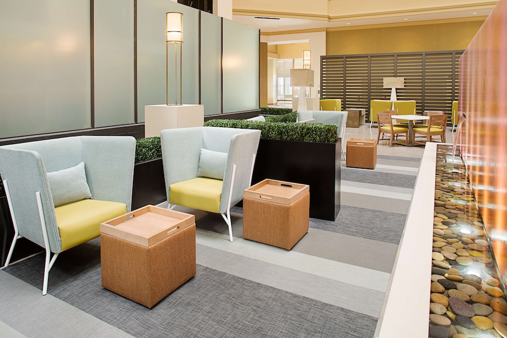 Embassy Suites by Hilton San Diego Bay Downtown - photo 9
