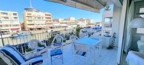 Chez Ginou Vue Imprenable Sur Le Canal Et La Mer — Palavas Les Flots