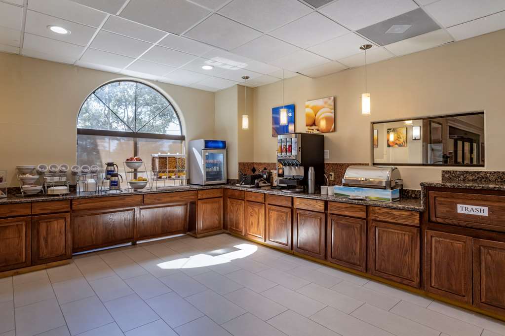 Comfort Suites Houston near Medical Center NRG Stadium - photo 27