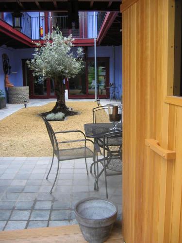 Hotel Van Reeth’s Koffiebranderij in Puurs, Belgium