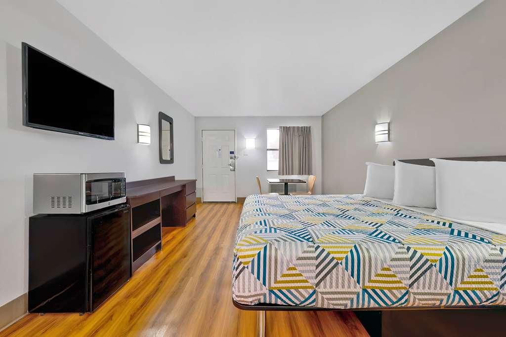 Motel 6 Plano TX Plano Northeast - photo 12