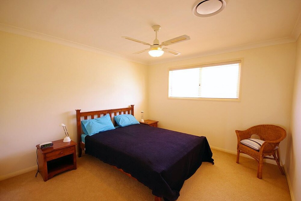 Bluewater at Mannering Park — Mannering Park — photo 4