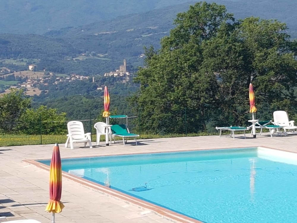 Fattoria di Belvedere — hotel in Poppi