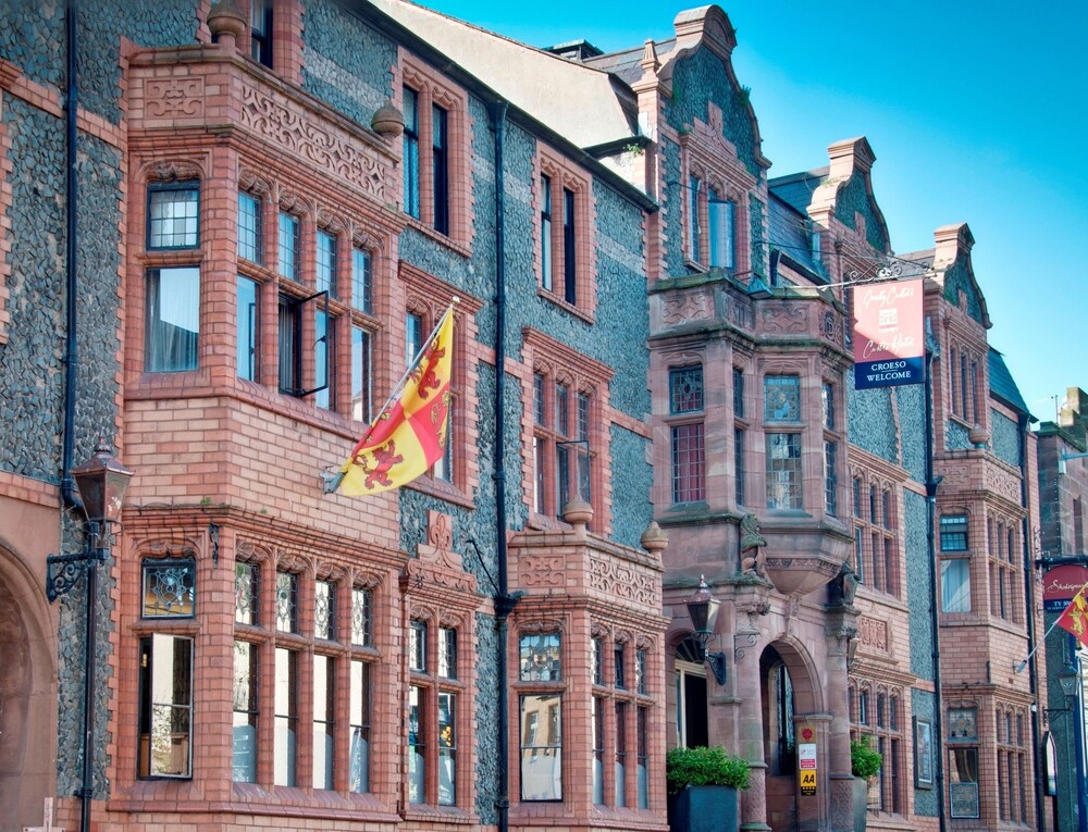 Castle Hotel — 4-Star Luxury Hotel in Conwy, United Kingdom