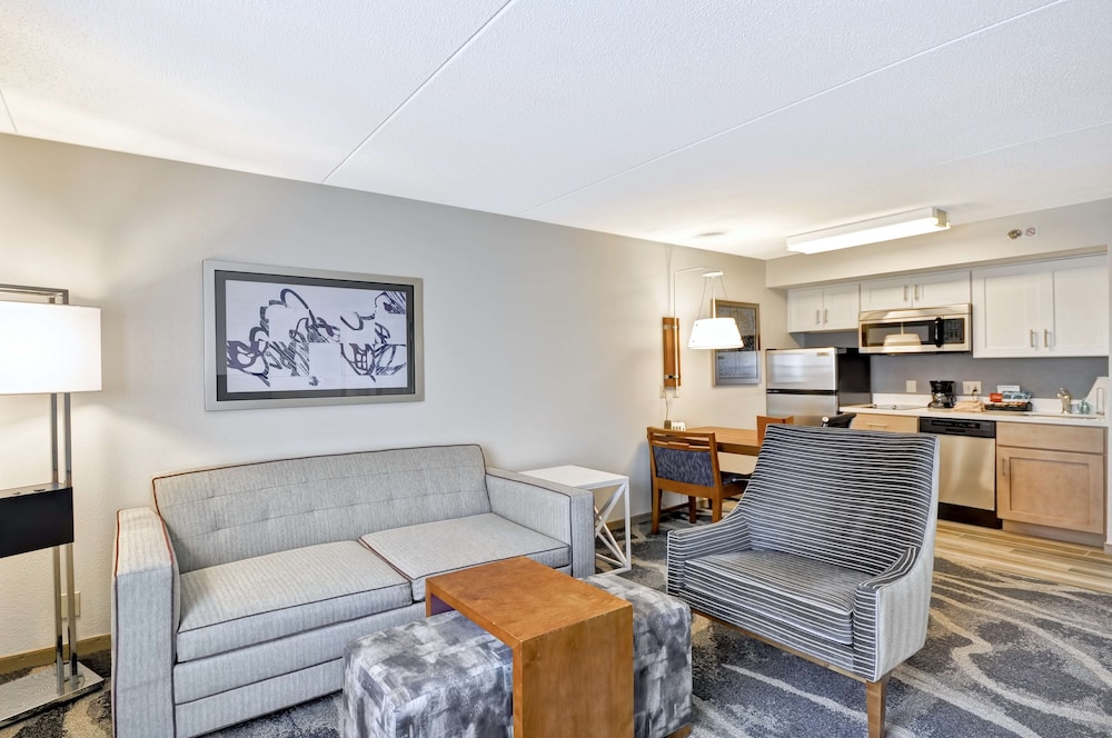 Homewood Suites by Hilton Boston Peabody - photo 15
