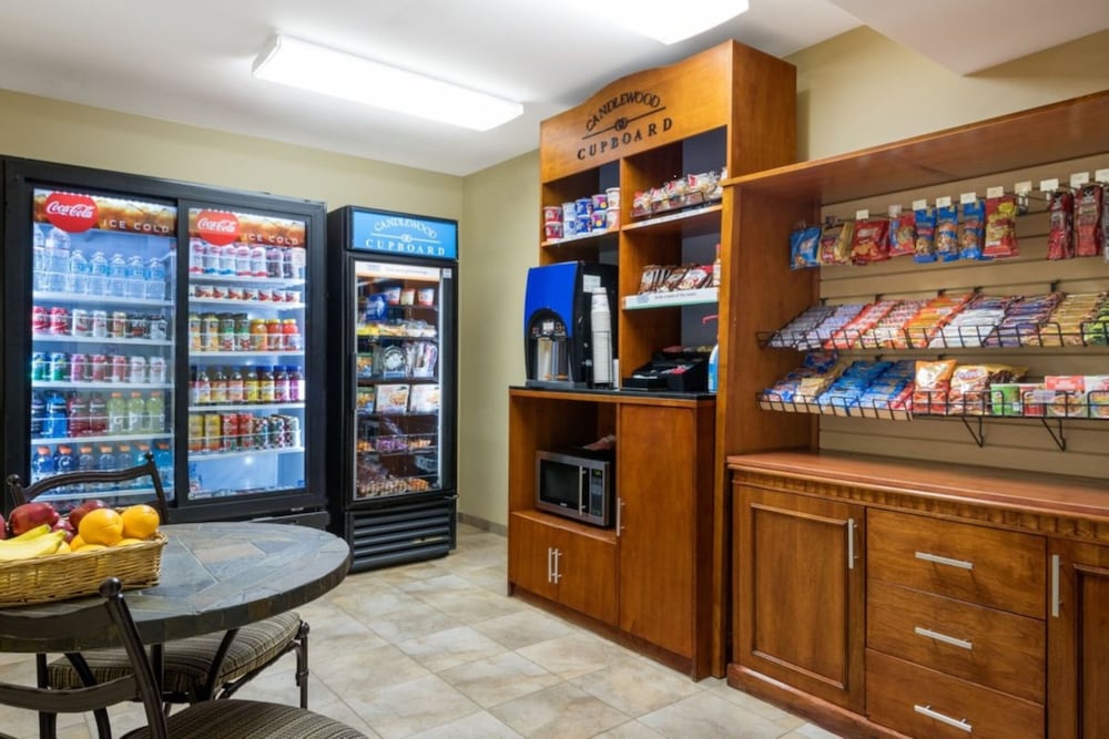 Candlewood Suites LAX Hawthorne by IHG - photo 19