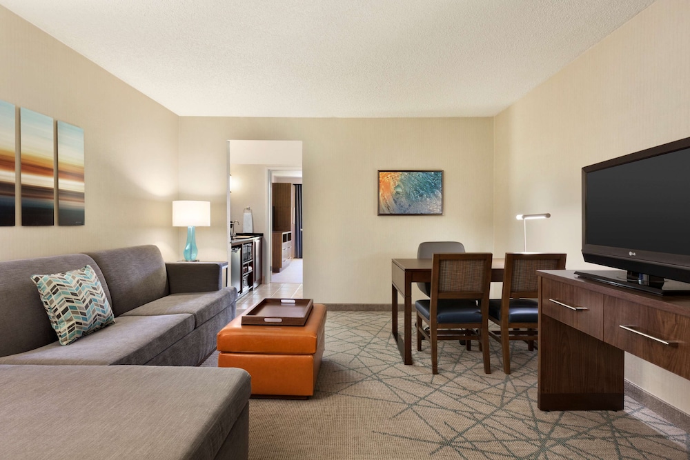 Embassy Suites by Hilton San Luis Obispo - photo 16