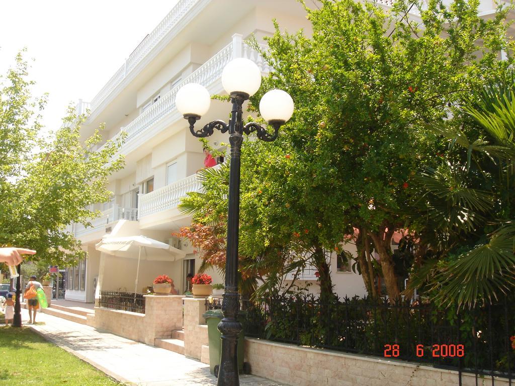 Achillion — Paralia — photo 3