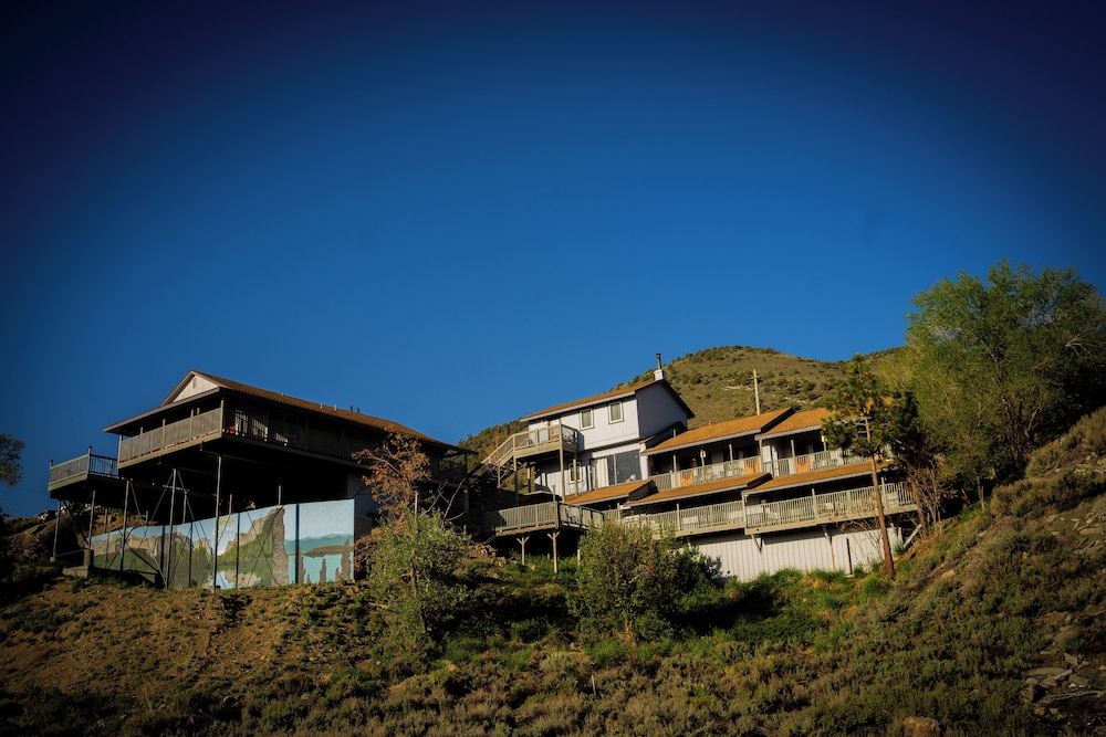 Yosemite Gateway Motel - photo 85