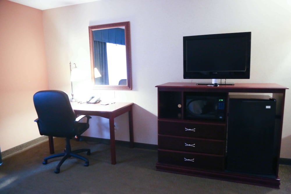 Hampton Inn Morehead - photo 6