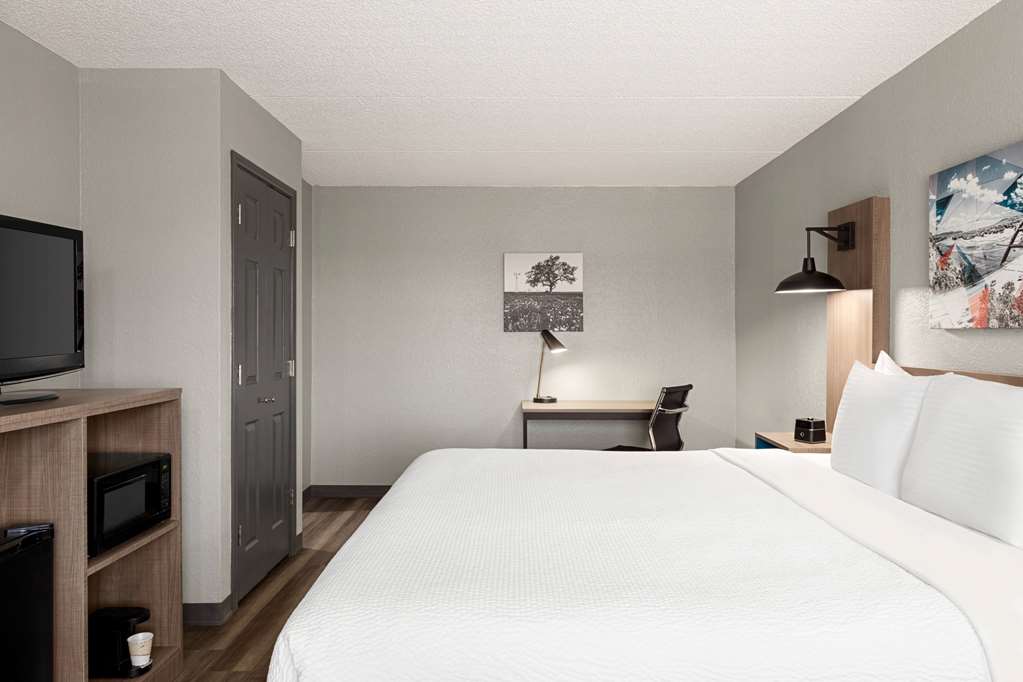 La Quinta Inn by Wyndham Temple - photo 12