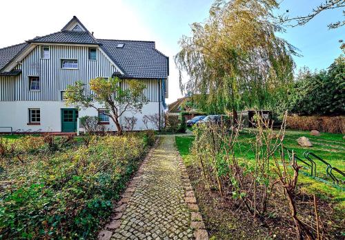 Stortebekerstr 9 Wohnung 6 — Zingst
