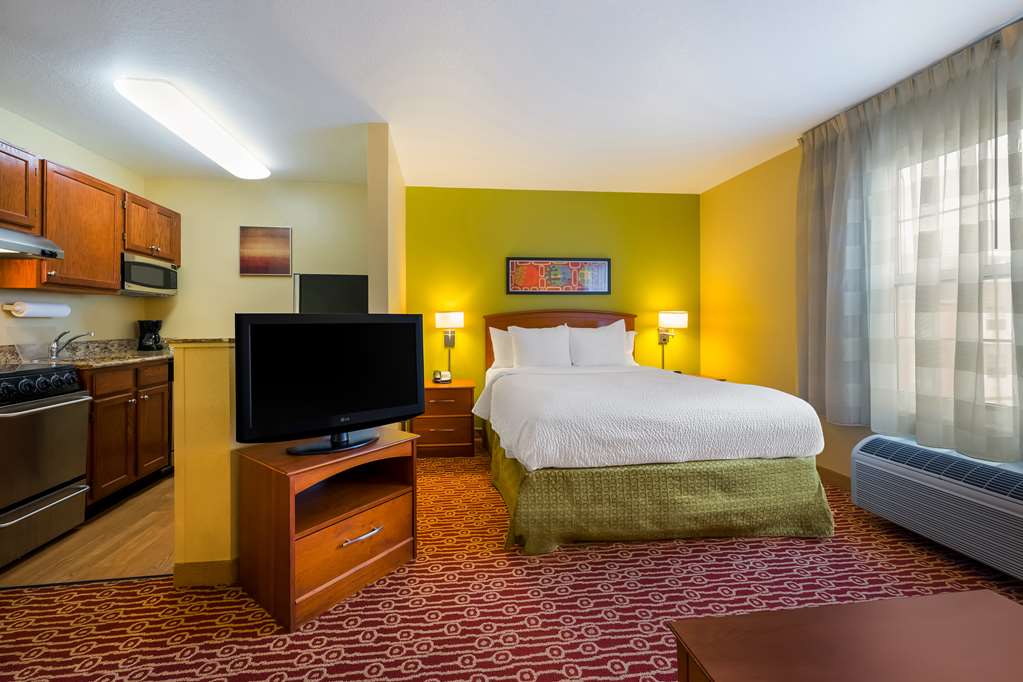 Sonesta Simply Suites Detroit Novi - photo 40