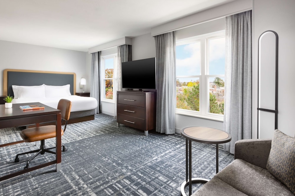 Homewood Suites by Hilton Manchester Airport - photo 23