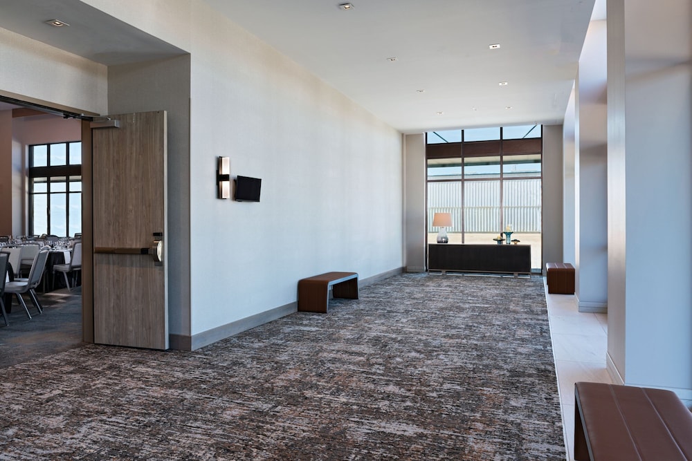 AC Hotel Waco Downtown - photo 38