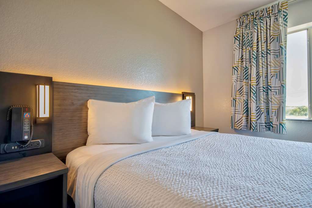 Motel 6 Harlingen TX - photo 17