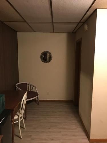 Lakeview Motel - photo 16