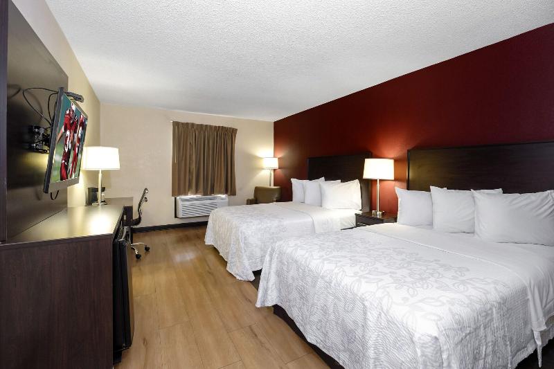 Red Roof Inn PLUS & Suites Opelika - photo 17