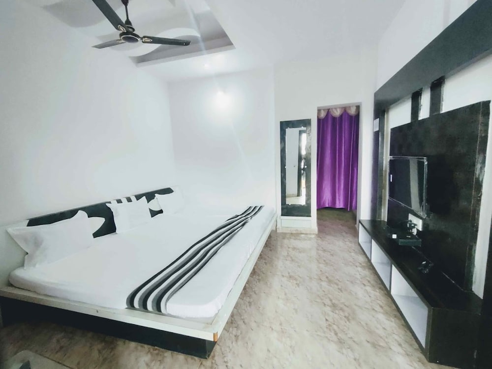 Goroomgo Hotel Soni Madhya Pradesh — Betul