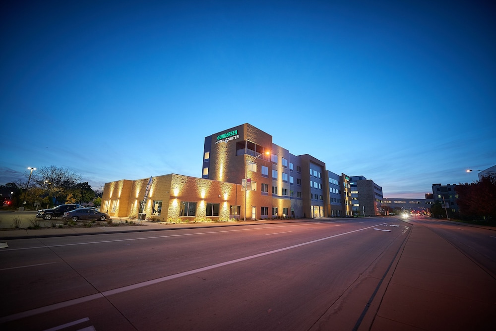 Gundersen Hotel & Suites - photo 37