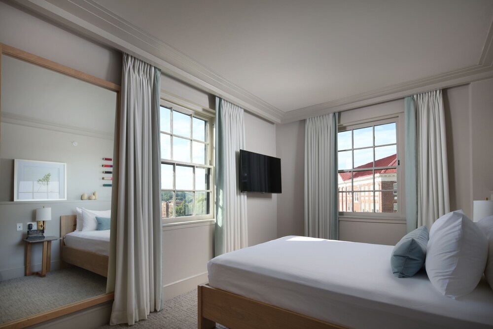 Hotel Weyanoke - photo 4