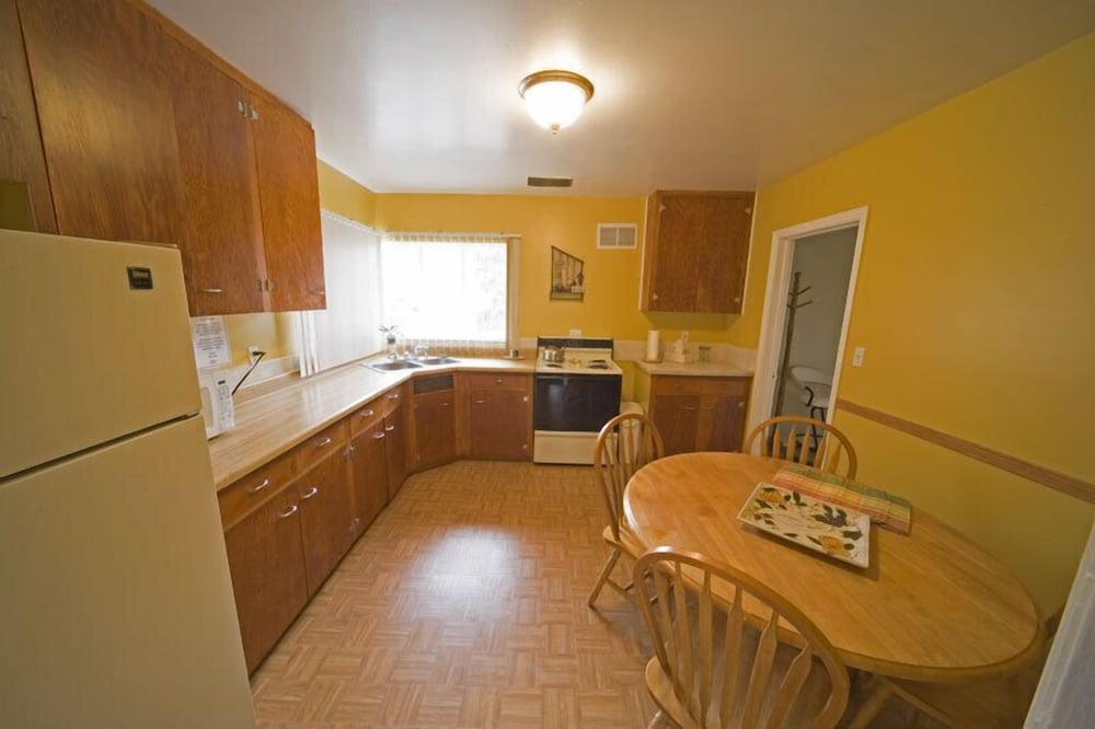 Rainbow Lodge and Inn - photo 31