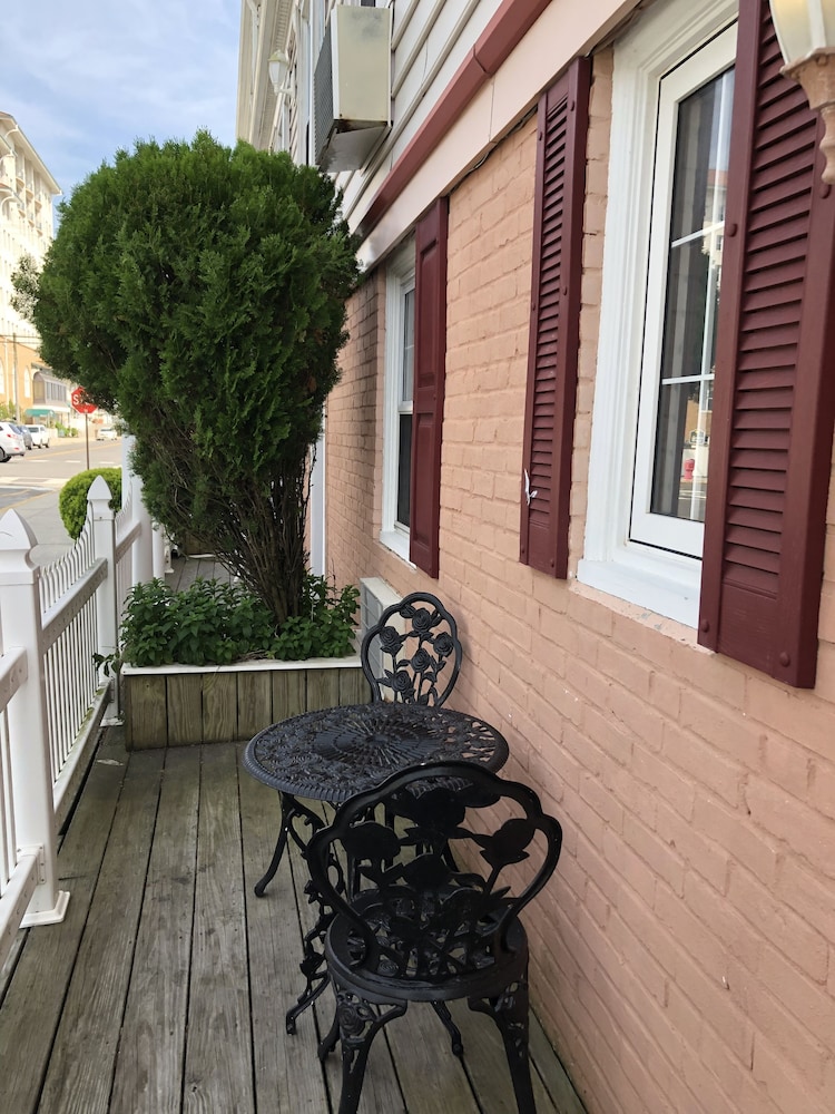 Ocean Manor Inn - photo 41