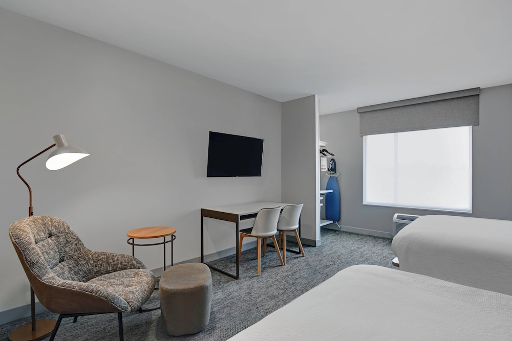 TownePlace Suites by Marriott Sumter - photo 12