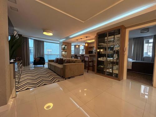 Beira Mar com Excelente Localização — 4-Star Luxury Hotel in Balneario Camboriu, Brasil