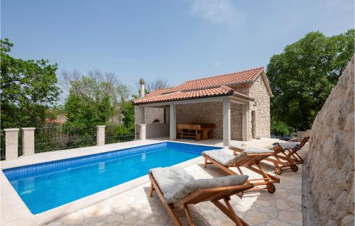 Cozy Home In Zmijavci With Kitchen — 4-Star Luxury Hotel in Zmijavci, Croatia