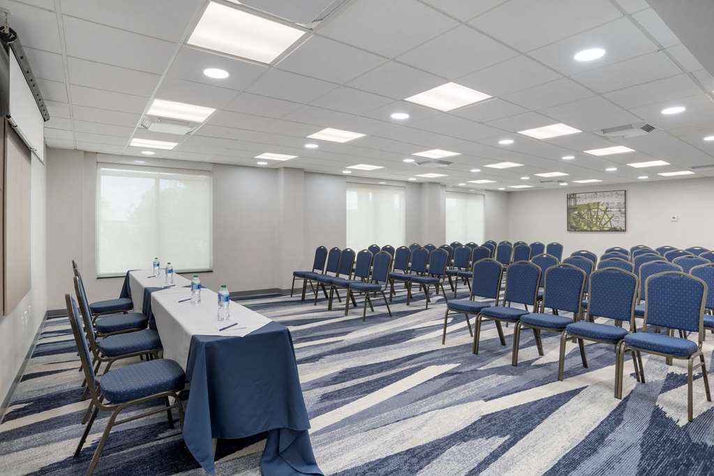 Comfort Inn & Suites New Orleans Airport North - photo 30