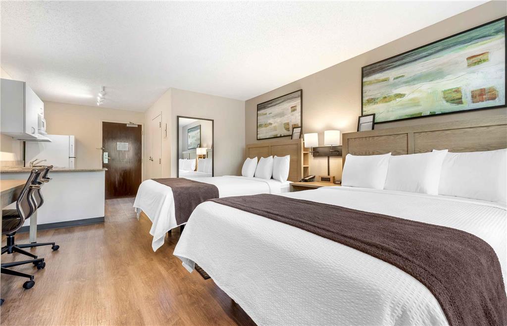 Extended Stay America Suites Carlsbad Village by the Sea - photo 22