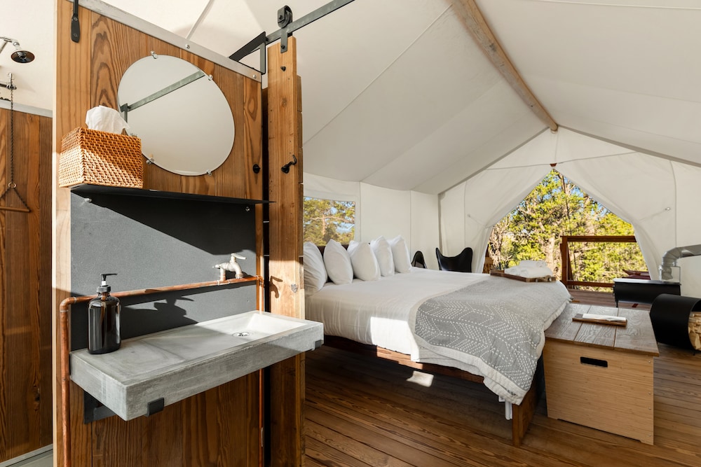 Under Canvas Bryce Canyon in Panguitch, United States