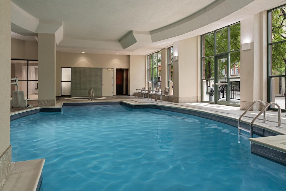 Embassy Suites Lincoln - photo 36