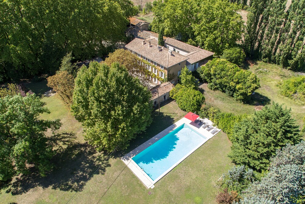 Le Domaine de Palerme — hotel in L'isle-Sur-La-Sorgue