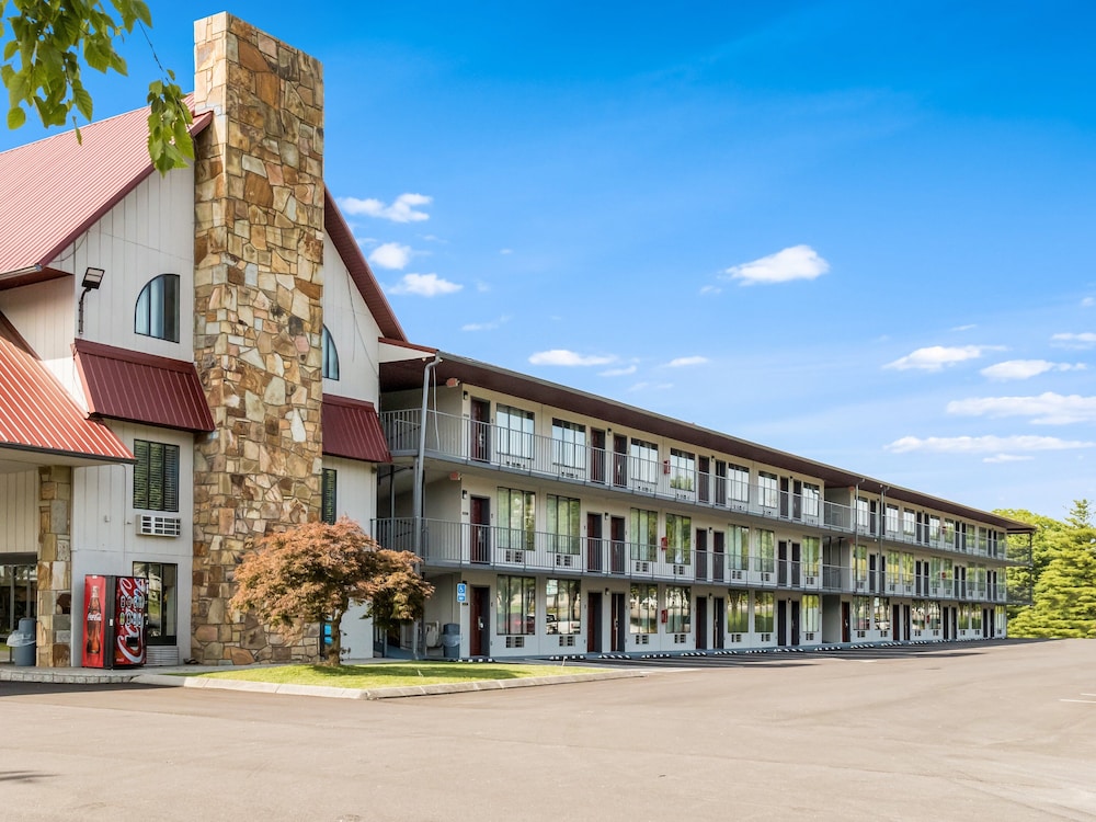 Red Roof Inn Dandridge - photo 7